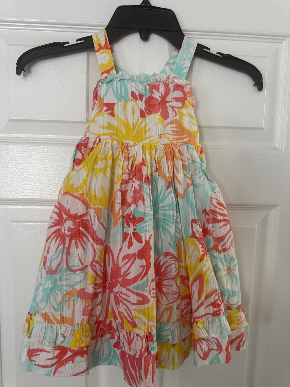 Tommy Bahama floral sundress fully lined with pockets and cute bow